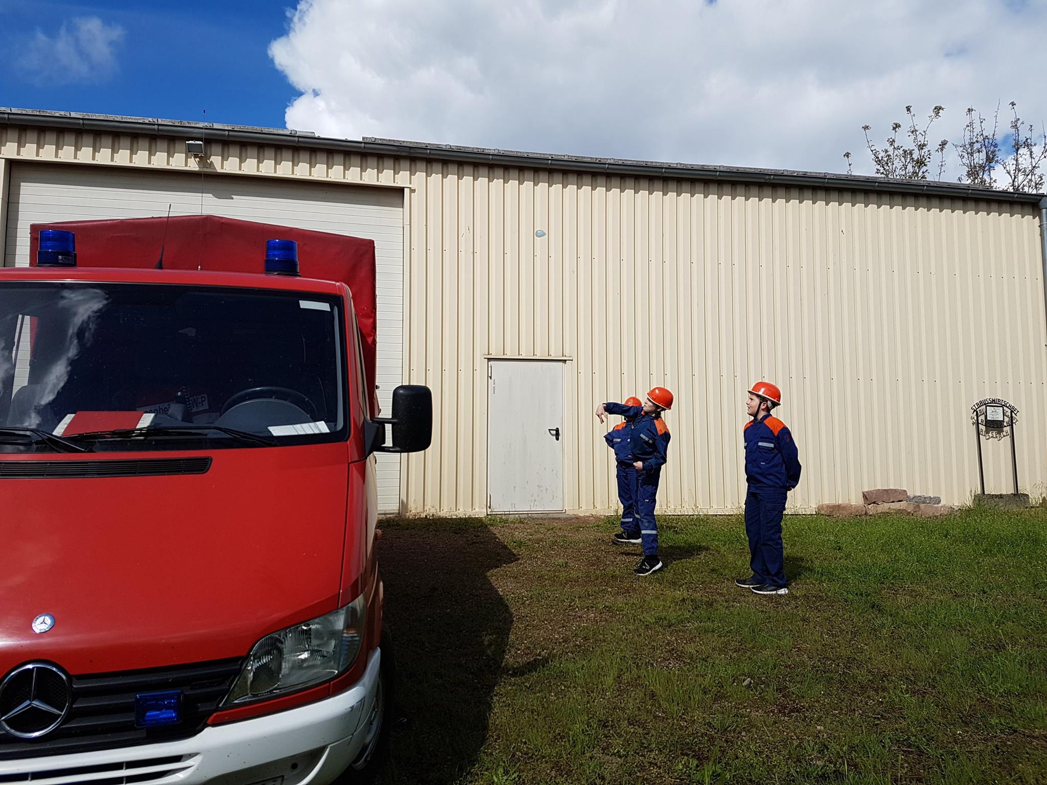 18595248_1094884460543780_4944938278628370173_o